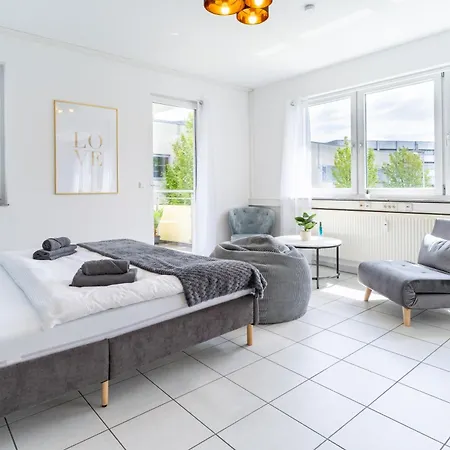 Premium Stuttgart Airport-messe & Parkplatz Mit Balkon *