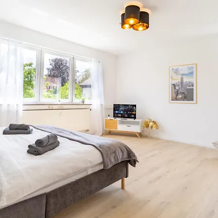 Premium Stuttgart Airport-messe & Parkplatz Mit Balkon *